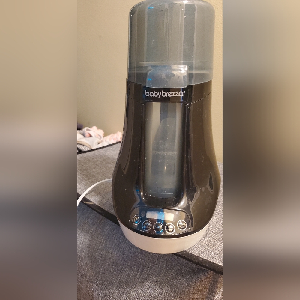 Babybrezza breastmilk warmer